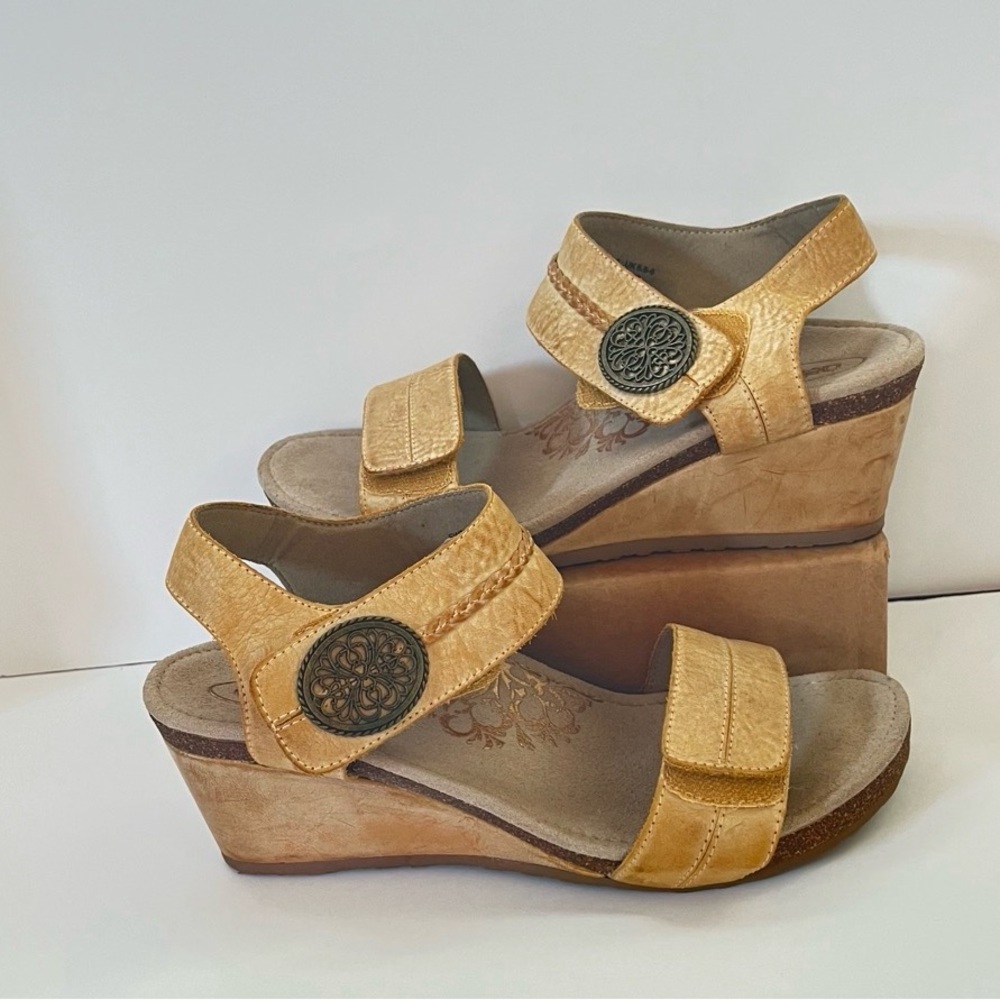 AETREX Women's Metallic Gold Comfort Wedge Sandals with Decorative Medallion